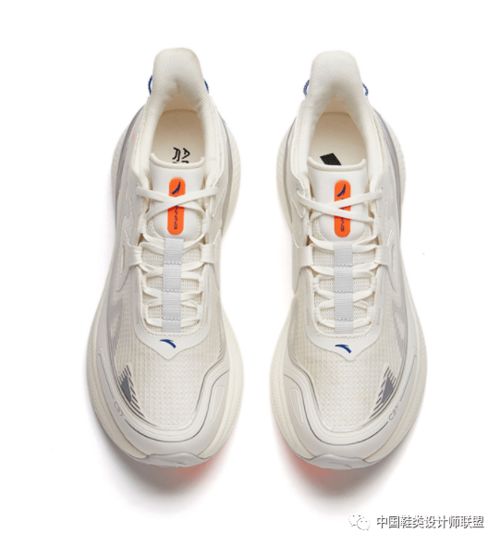 安踏运动鞋 科技与设计的完美融合